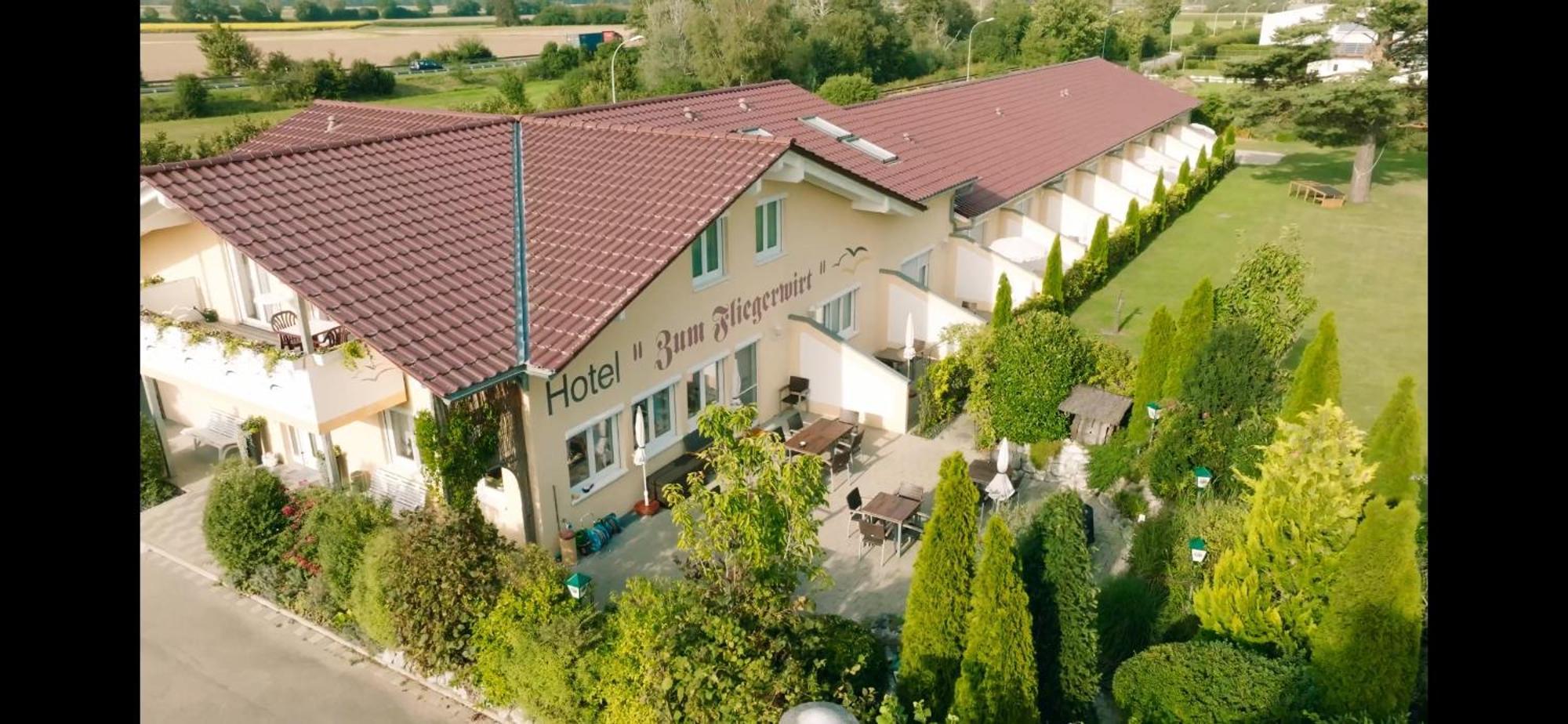 Hotel Zum Fliegerwirt Mengen Ngoại thất bức ảnh